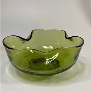 Vintage Green Pinch Bowl
